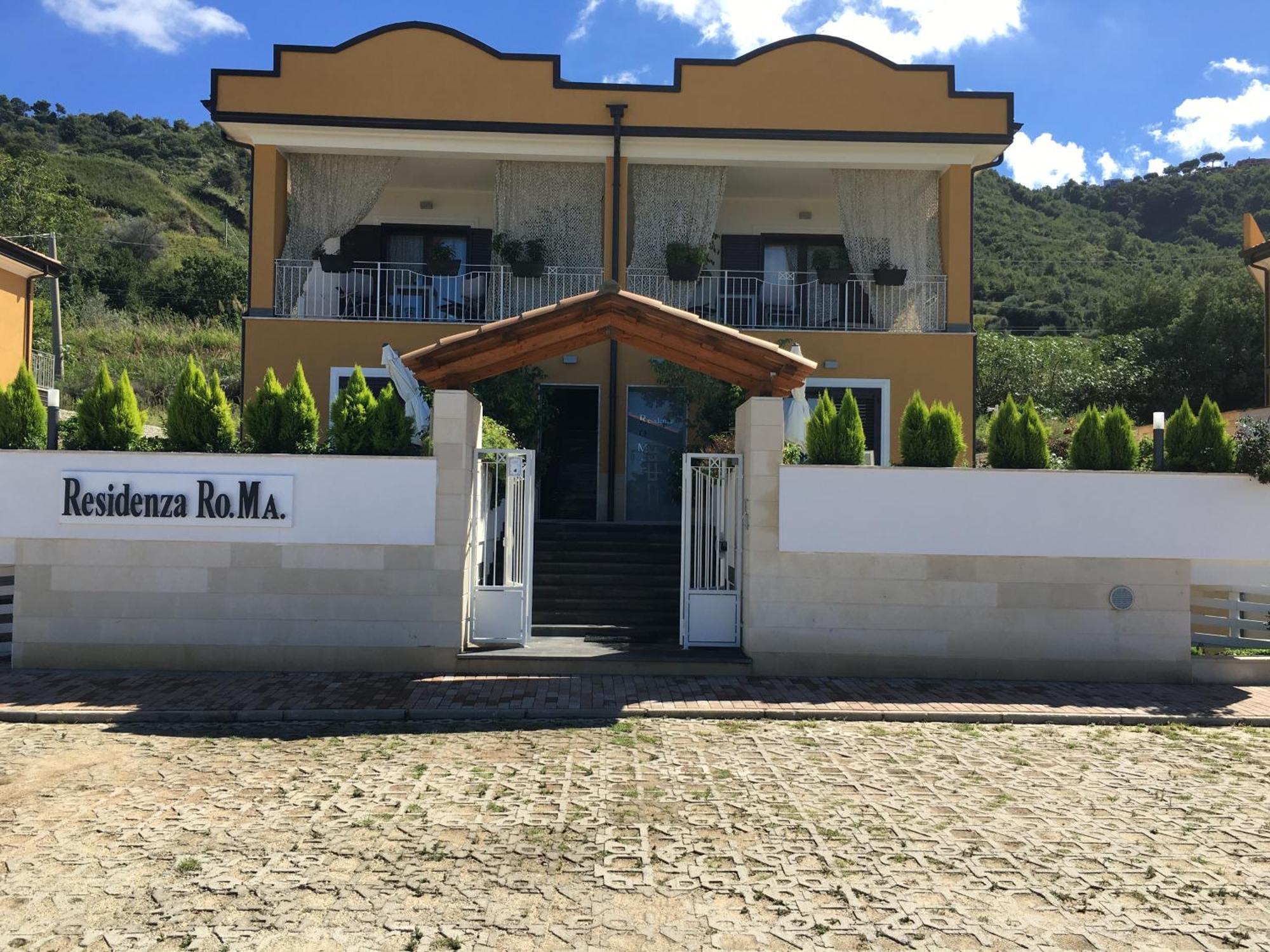 Bed and Breakfast Residenza Roma Тропея Экстерьер фото